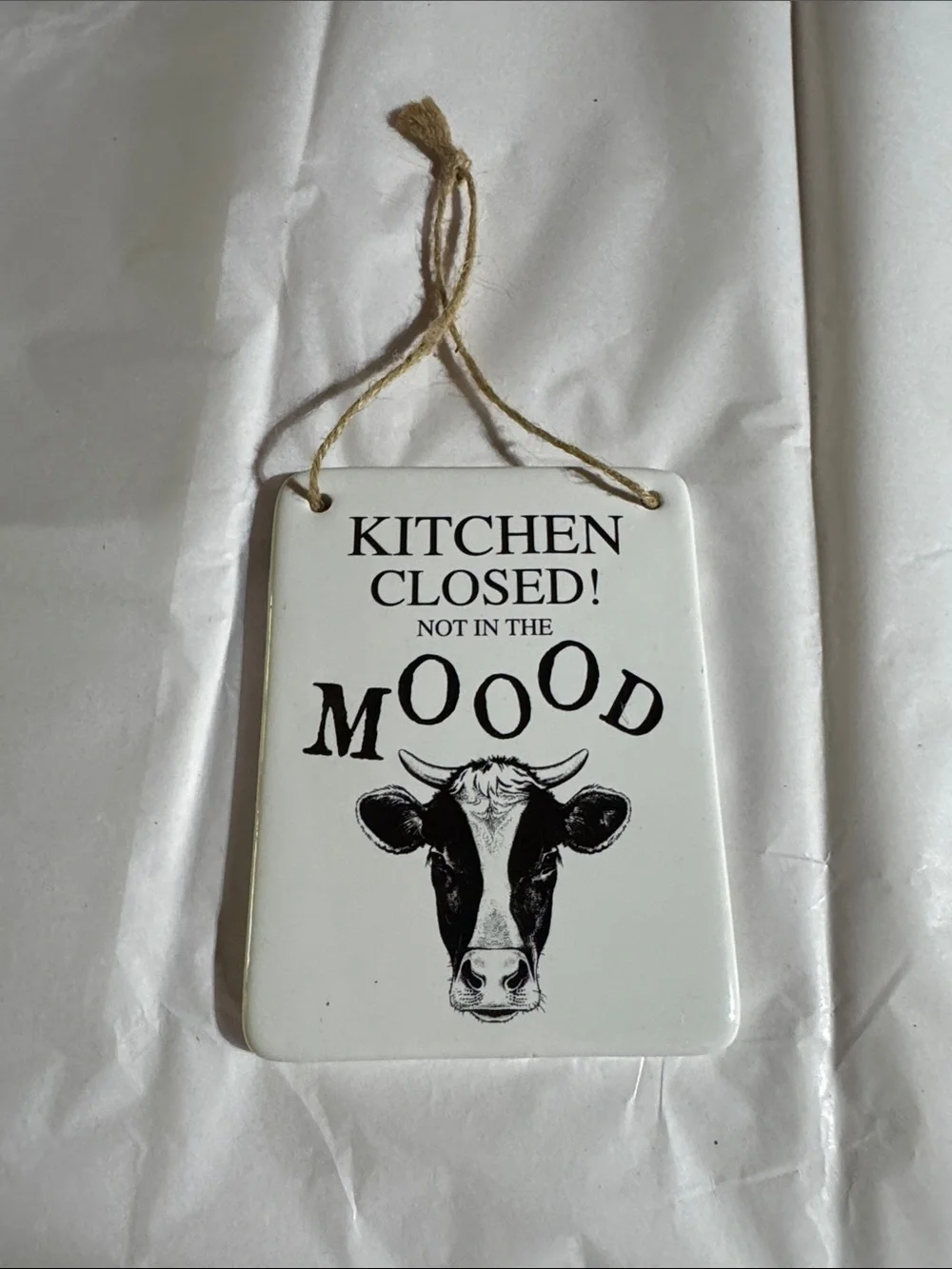 Farmhouse 'Kitchen Closed' Cow Wall Sign - White/Black